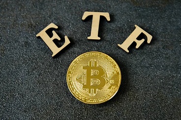 Reddit突然叫停积分计划，这三支加密货币却逆势起飞！